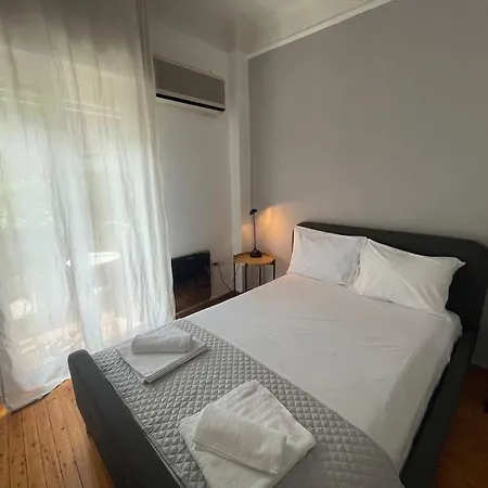 Next To White Tower Apartment *